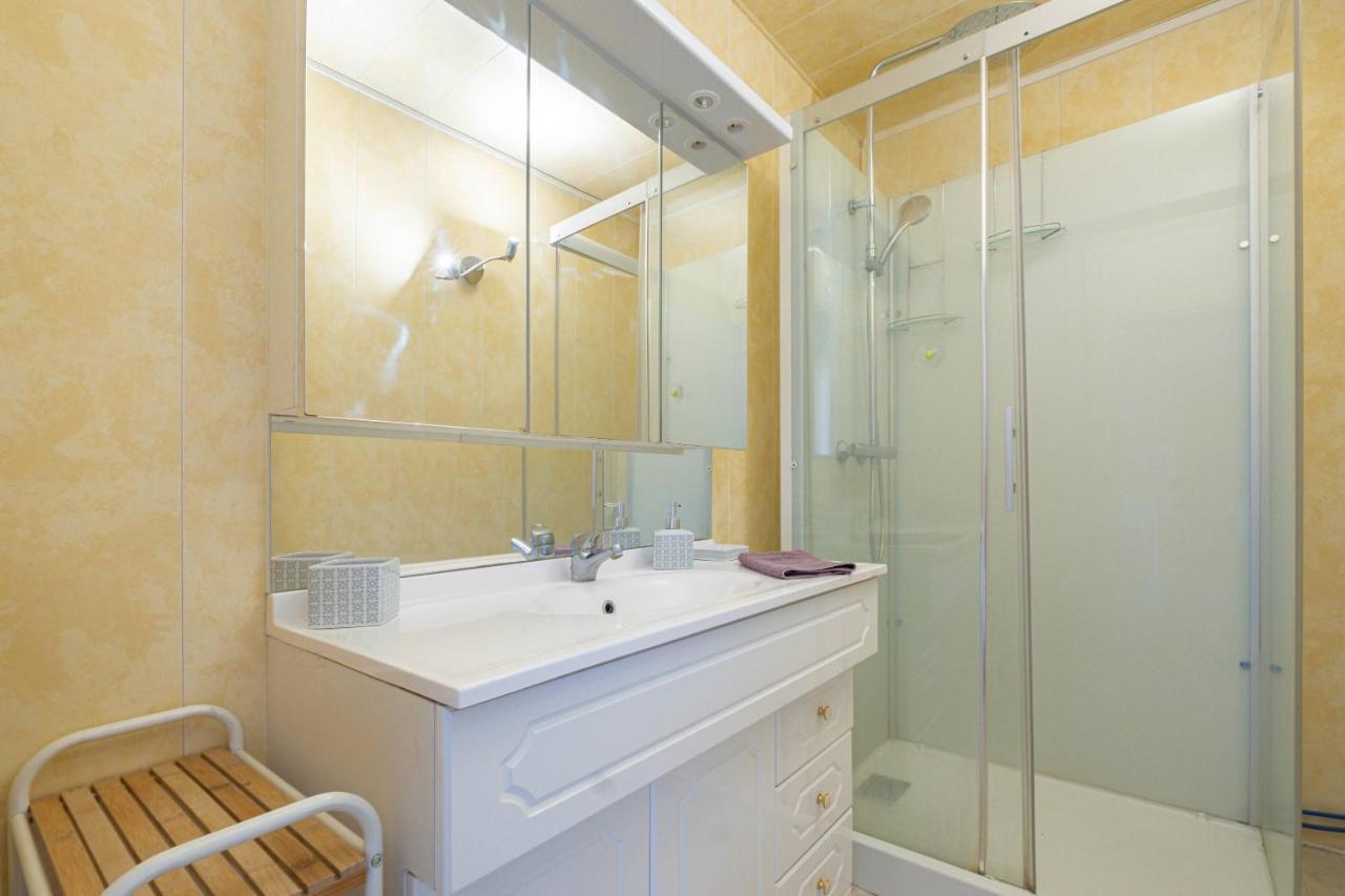 Appartement Spacieux Equipe Avec Wifi 부르주 외부 사진