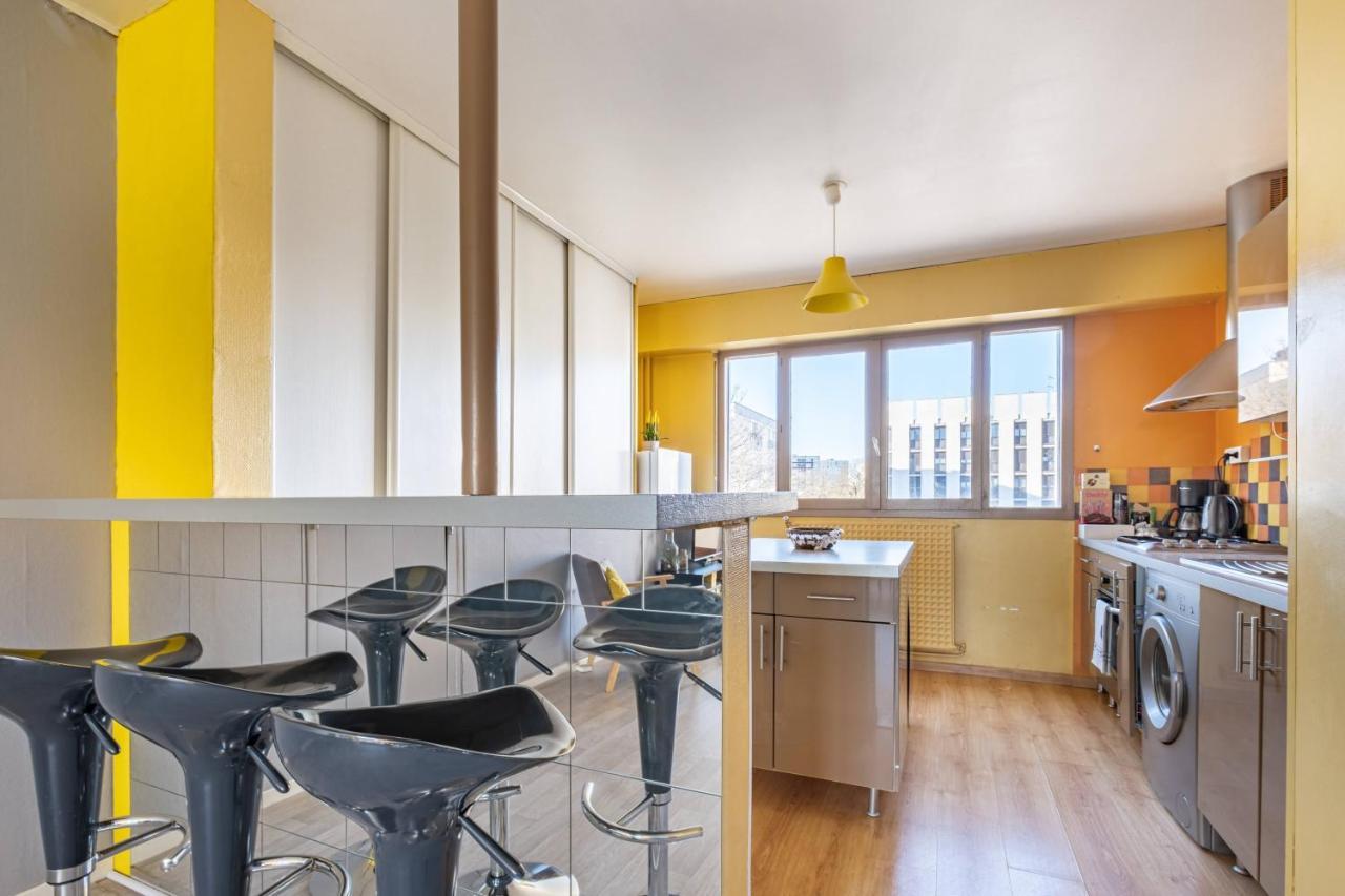Appartement Spacieux Equipe Avec Wifi 부르주 외부 사진